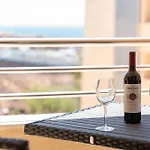 Tu En Playa Paraiso 아데제